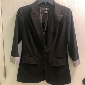 Stylish Black Blazer